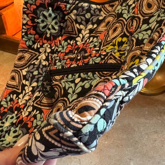 Vera Bradley | Quilted Crossbody Messenger Bag Retired Sierra Pattern! - Picture 4 of 13